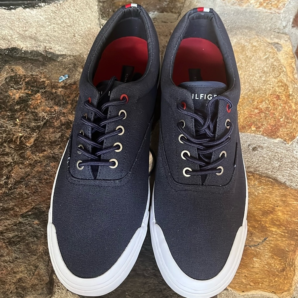 Tommy Hilfiger Men’s Pallet Canvas Sneaker